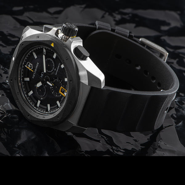 Reloj Victorinox INOX Chrono Carbon Black Strap Black 43mm 242011